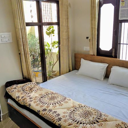 Mye Homestay 1 Near Golden Temple 암리차르 외부 사진